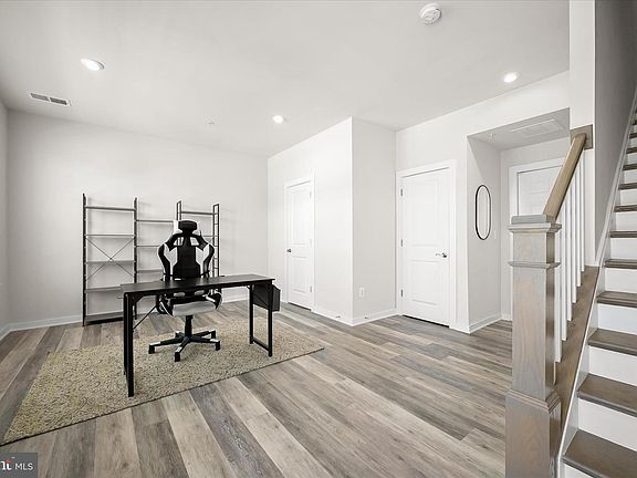 3rd image of 16216 Bushwick Pl
