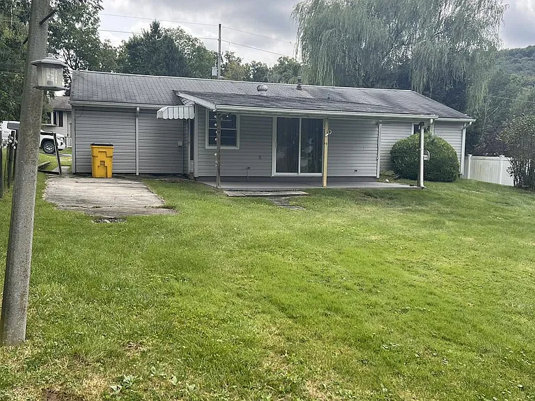 138 Work Dr — Photo 43