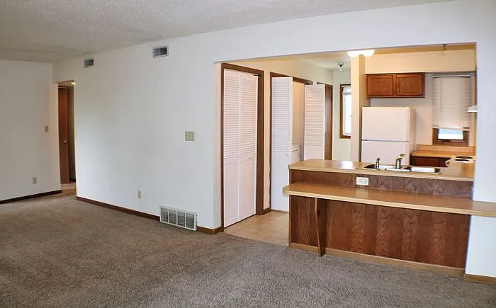708 Westwinds Dr #2 — Photo 8
