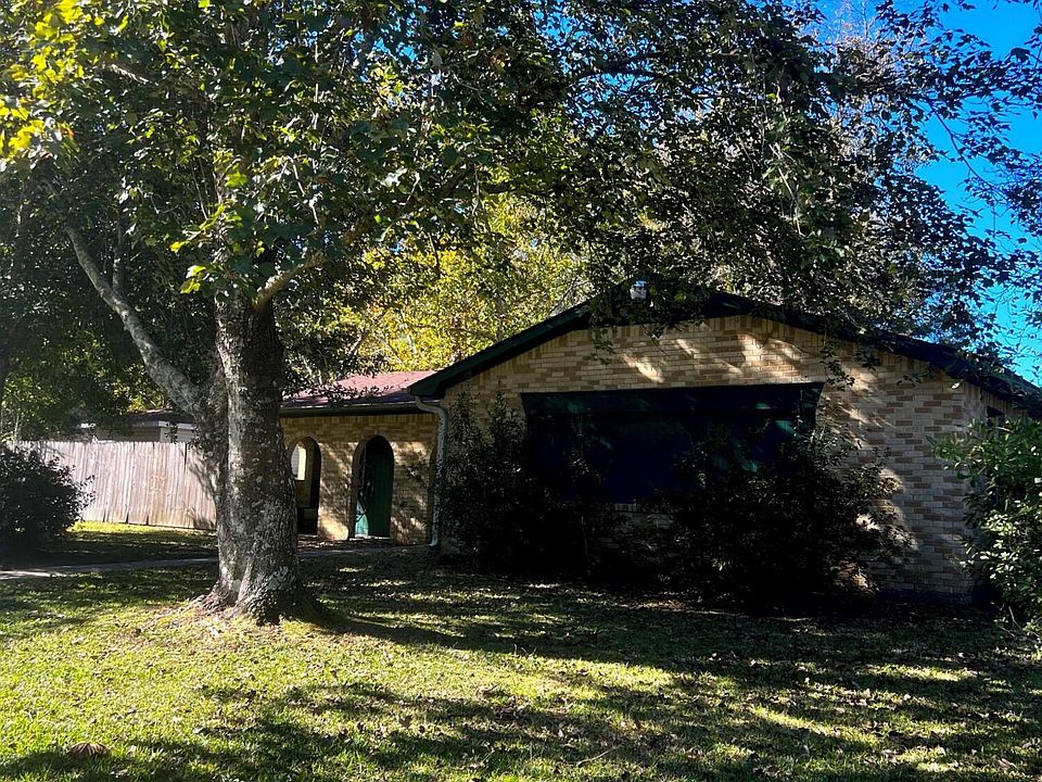 2nd image of 15301 Lansing Dr