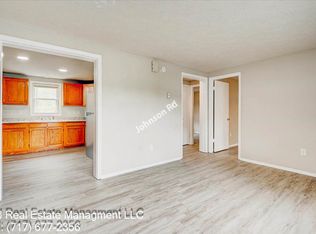 1869 Johnson Rd, Chambersburg, PA 17202