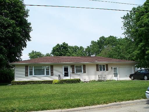 1st image of 1000 W Douglas St