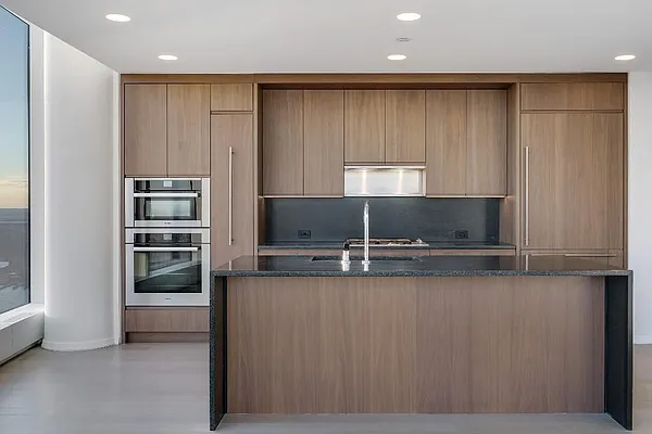 Rented by Harbor Properties International LLC | media 24