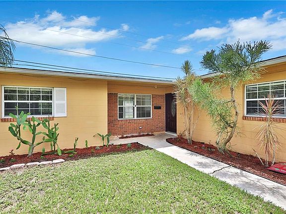 4th image of 1025 Barbados Ave