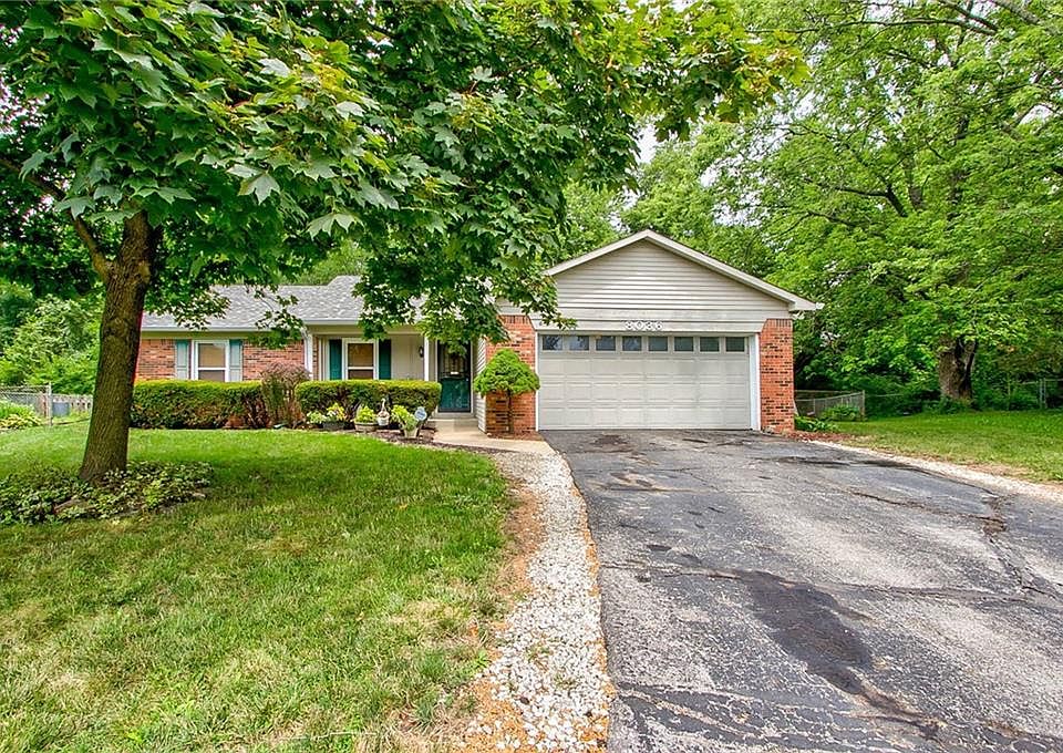 1st image of 8036 Woodgate Ct