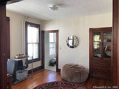 4th image of 68 Canner St #1