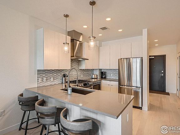 3rd image of 1616 S Broadway #304