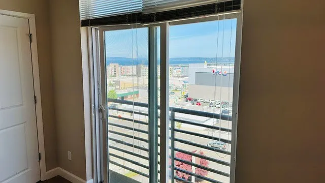 Peninsula — Photo 28