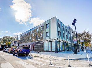 240 Durie St #201, Toronto, ON M6S 3G1