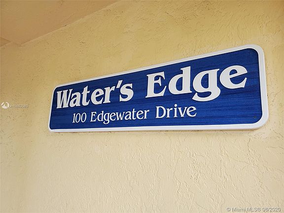 3rd image of 100 Edgewater Dr APT 334