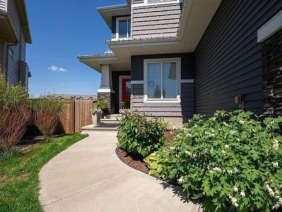 4th image of 3386 Cutler Cres SW