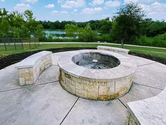 5th image of 12740 Shoreline Dr