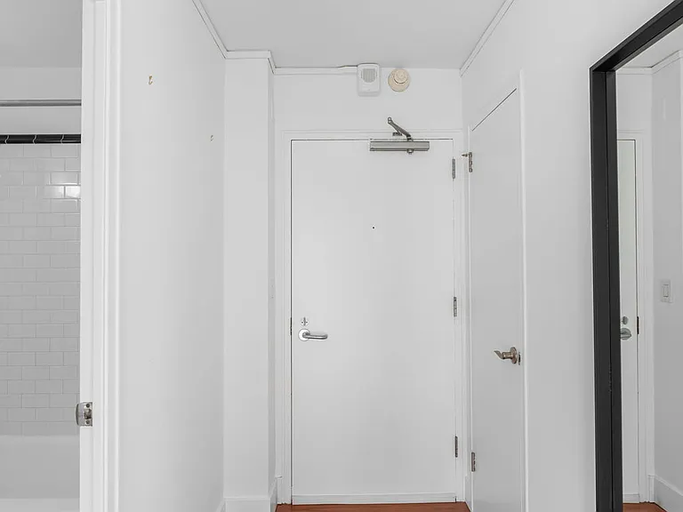 1105 Spring St #1309 — Photo 20