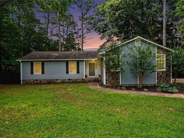 1708 Rosewood Dr, Griffin, GA 30223