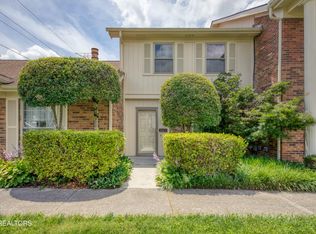 7914 Gleason Dr APT 1025, Knoxville, TN 37919