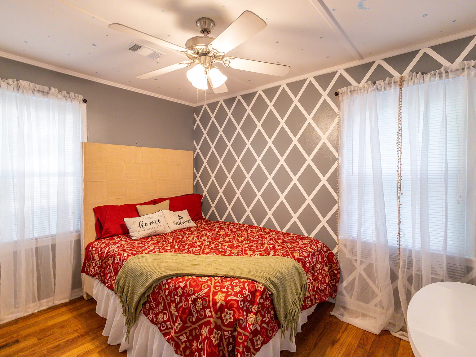 2 bed, 1.5 bath, 888 sqft, $1,400 — Photo 3