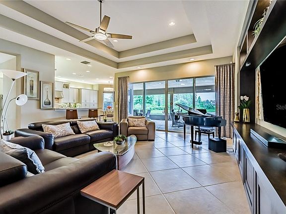 2nd image of 2598 Oakwood Preserve Dr