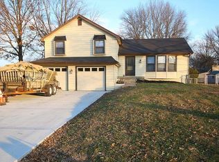 1018 NE 113th St, Kansas City, MO 64155