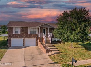 4040 Oxford Rd, Jefferson City, MO 65109