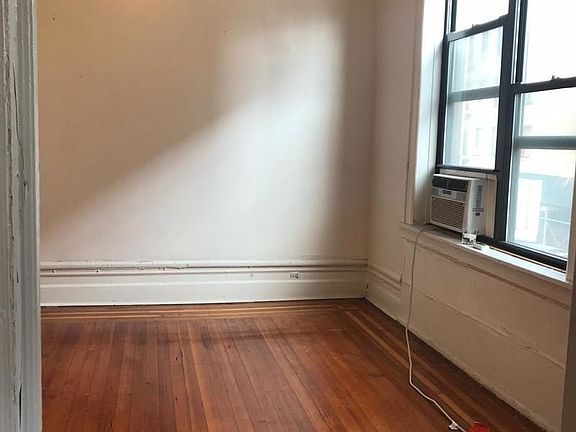 5th image of 3805 Review Pl APT 2B