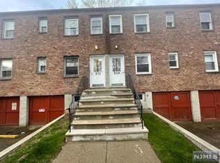 929 Teaneck Rd APT 2C, Teaneck, NJ 07666