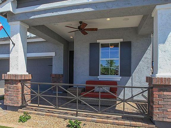 2nd image of 2702 S Chatsworth