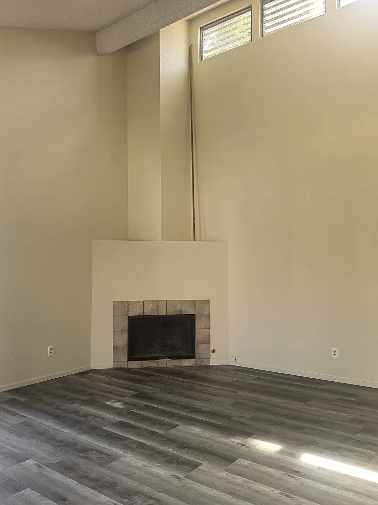 1 bed, 700 sqft, $2,600 — Photo 2