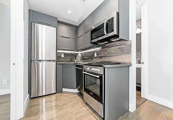 5th image of 124 E 117th St APT 1C
