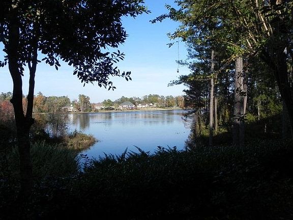 2nd image of 629 Lake Shore Dr