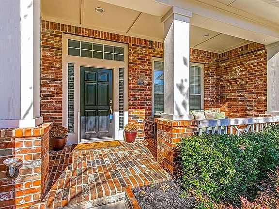 3rd image of 9020 Blanco Dr