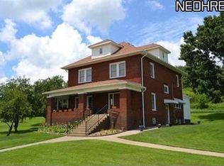 3653 Crooked Run Rd NW, New Philadelphia, OH 44663
