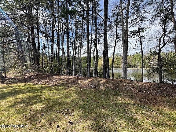 2nd image of 121 N Lakes Drive