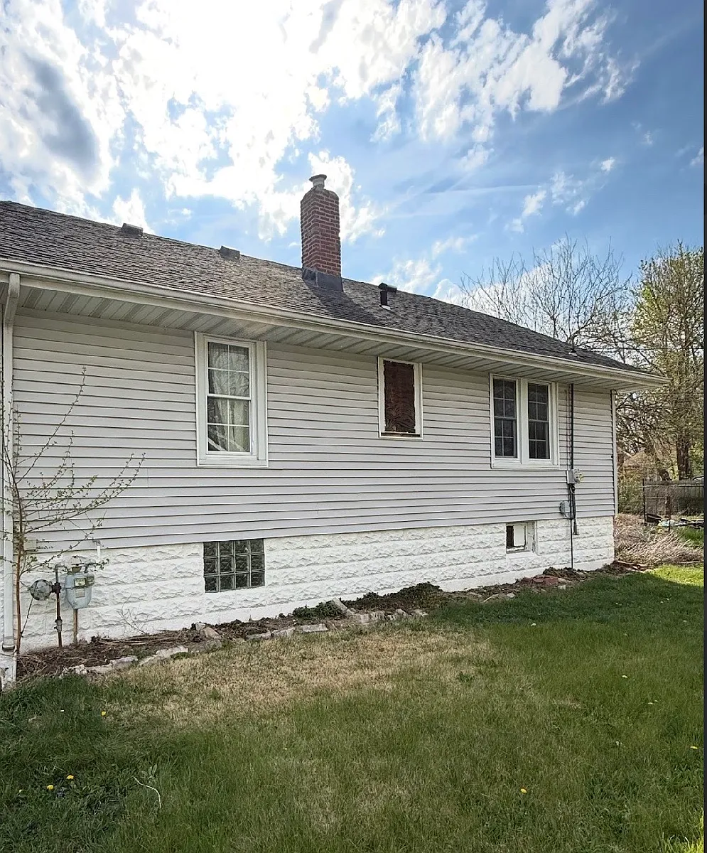 Building Photo - 1237 E Johns Ave