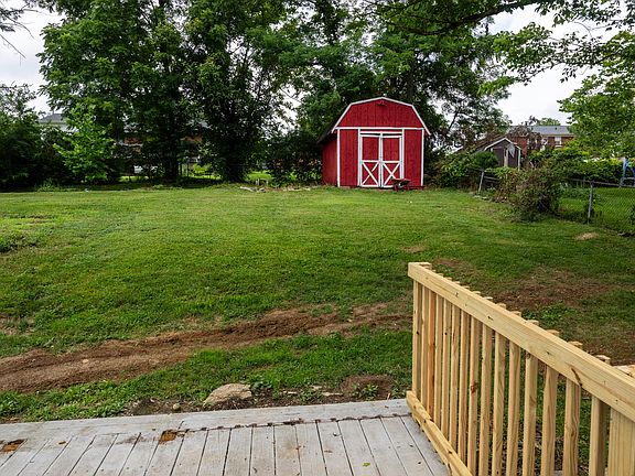 3rd image of 84 Sherwood Dr