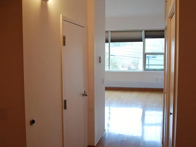 290 Pleasant St #217 — Photo 4