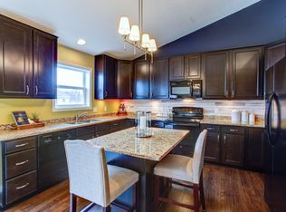 4016 126th Pl, Savage, MN 55378