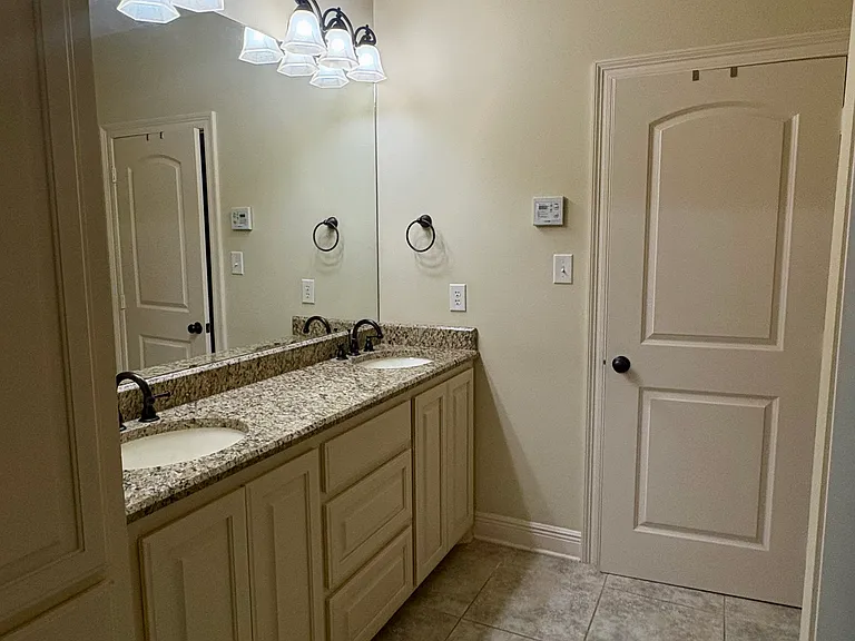 613 Janna Dr — Photo 9