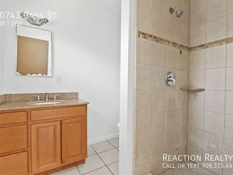 10743 Cass St — Photo 6