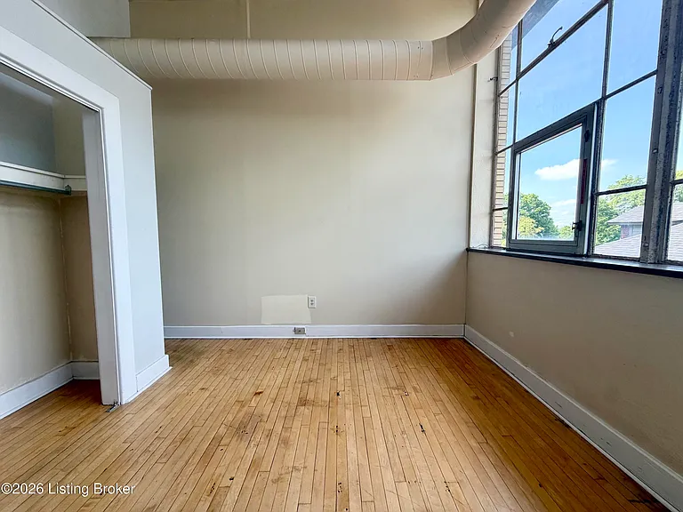 1516 Hepburn Ave #6 — Photo 4