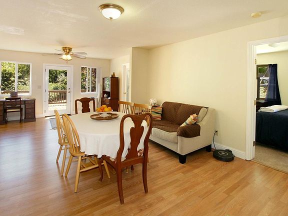 2nd image of 300 Woodland Dr