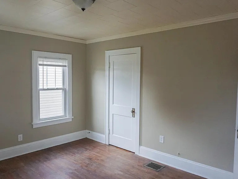 94 N Chase Ave — Photo 18