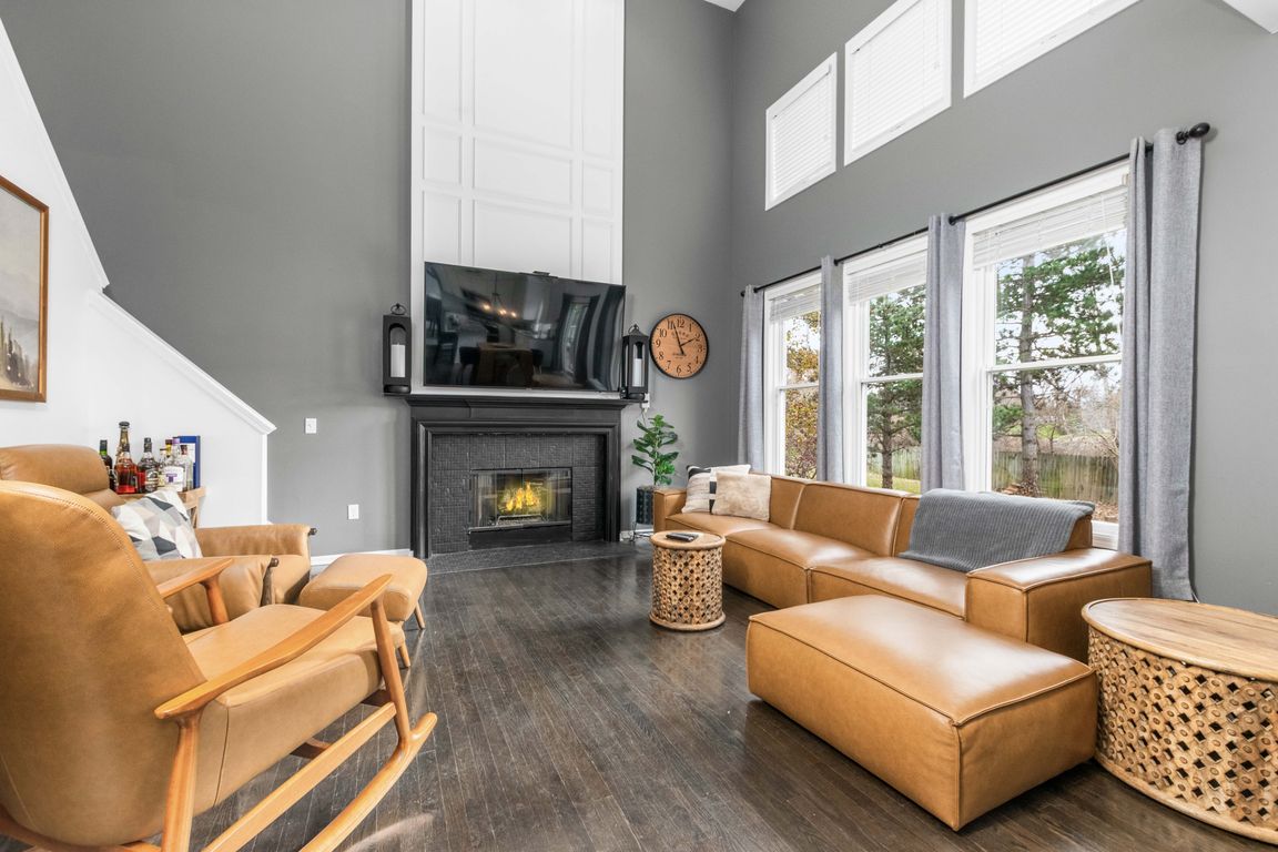 next background image