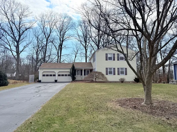 29 Cherry Hill Road, Fairfield, CT 06825