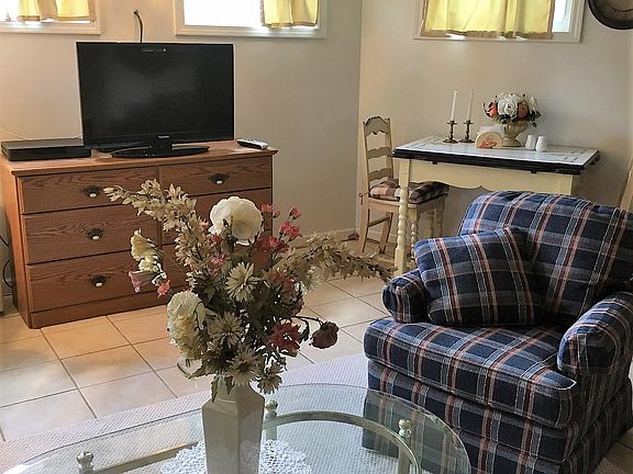 Cable TV and internet with Wi Fi