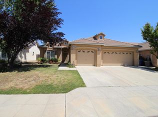 1152 E Carnoustie Ave, Fresno, CA 93730