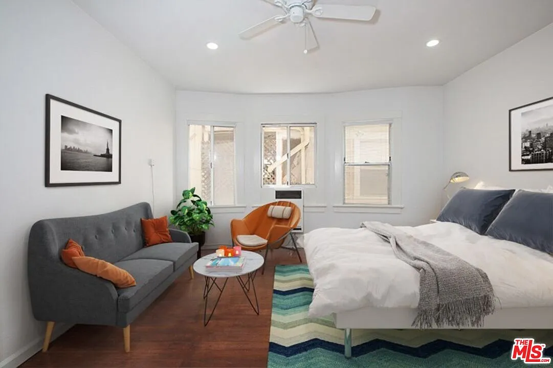 Studio, 1.0 bath, 500 sqft, $2,200 — Photo 1