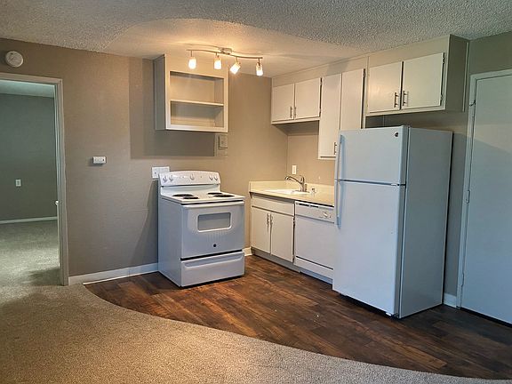 4th image of 1616 E St #D2a2e2e37