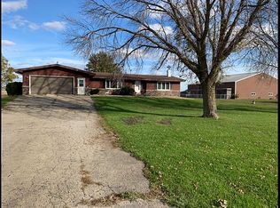 27339 N State Highway 97, Canton, IL 61520