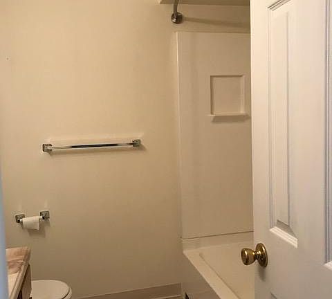 Tub/ Shower unit