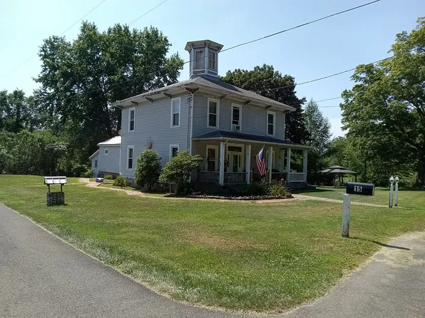 15 Lyman Rd W, Roulette, PA 16746
